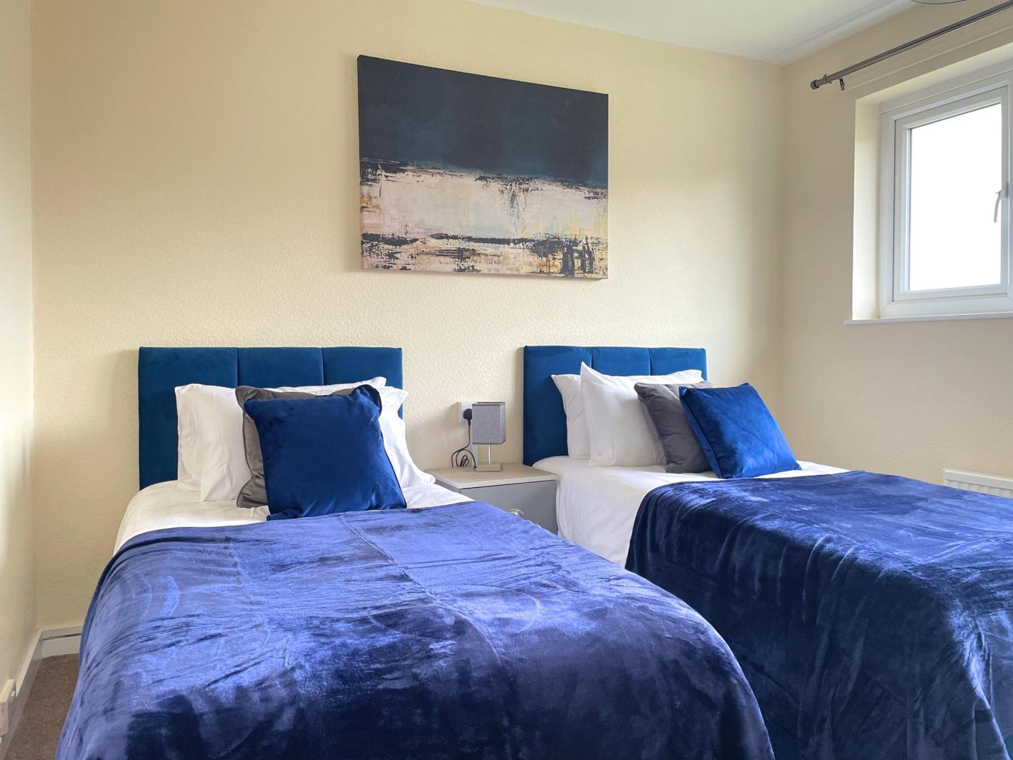 Stunning 3 Bedrooms House With Garden And Free Parking 반즐리 외부 사진